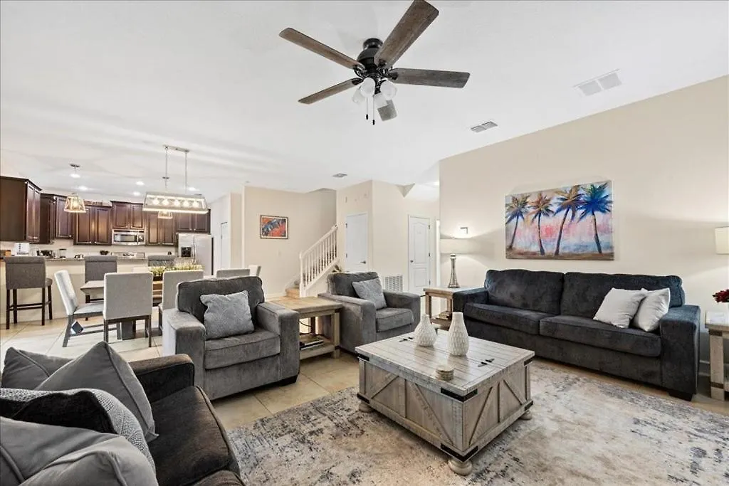 Holiday home 6 Beautiful Bedrooms 6 Baths Pool & Spa Home Davenport