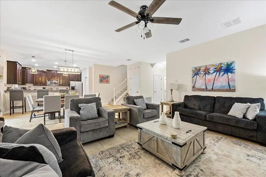 Holiday home 6 Beautiful Bedrooms 6 Baths Pool & Spa Home Davenport