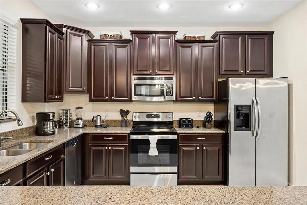 6 Beautiful Bedrooms 6 Baths Pool & Spa Home Davenport Holiday home