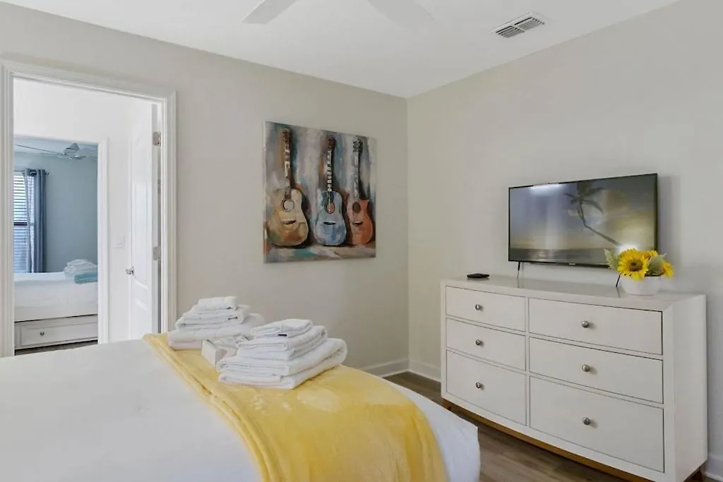 6 Beautiful Bedrooms 6 Baths Pool & Spa Home Davenport Holiday home