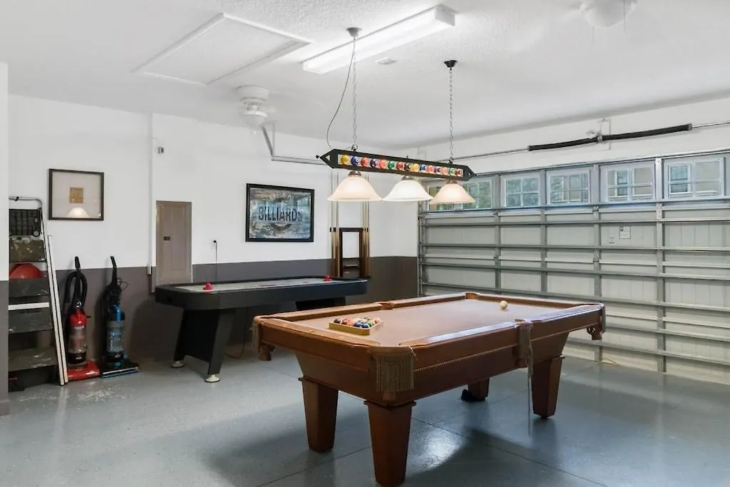 6 Beautiful Bedrooms 6 Baths Pool & Spa Home Davenport 0*,